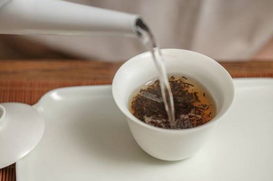 各類茶的注水方式，不同的茶泡茶時怎么注水