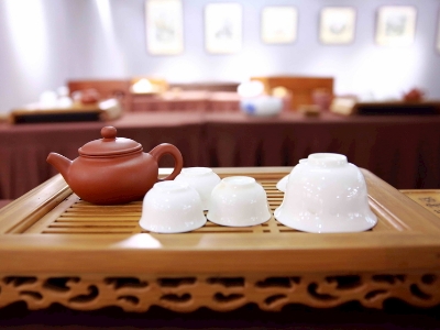 千萬別做兼職茶藝師，女人學(xué)茶藝好嗎？