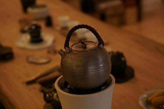 蒸茶和煮茶還有泡茶有什么區(qū)別，泡茶煮茶蒸茶哪個(gè)好喝？