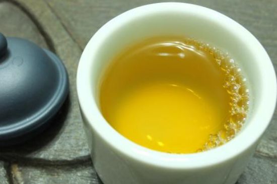 蜂蜜泡茶葉的副作用，蜂蜜泡茶葉有什么禁忌