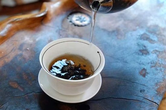 喝茶茶桌上的禮儀有哪些，泡茶待客十大禮儀不可不做！