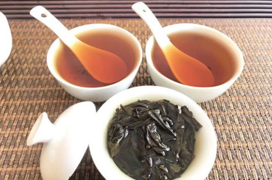 大紅袍第一泡要倒掉嗎，洗茶水需倒掉但第一泡出湯