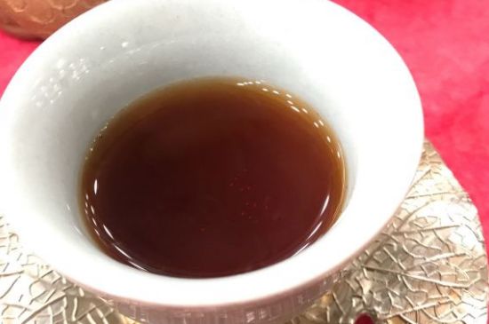 黑茶調(diào)理婦科病，女人喝黑茶好處太多了！
