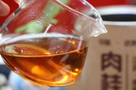 女人喝肉桂紅茶有什么好處，肉桂加紅茶的功效與作用