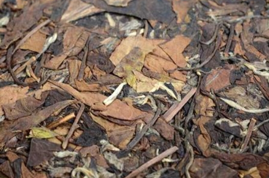福鼎白茶能長(zhǎng)時(shí)間悶泡嗎，老白茶可以悶著喝嗎？