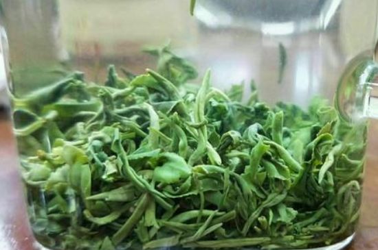 什么茶葉容易放香精，香精茶有什么危害？