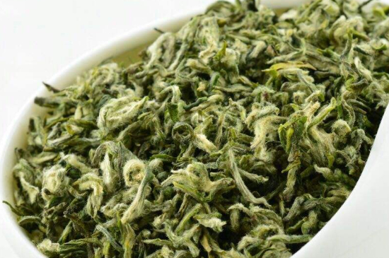 真假碧螺春泡水后區(qū)別，蘇州洞庭碧螺春怎樣鑒別好壞？