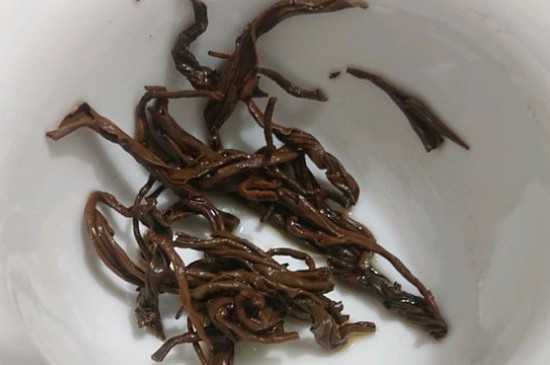 茶葉過期5年了但沒開封，茶葉放久了能喝嗎
