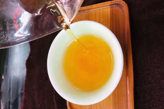 茶葉過期5年了但沒開封，茶葉放久了能喝嗎