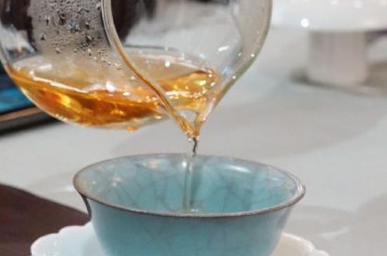 什么茶葉容易放香精，香精茶有什么危害？