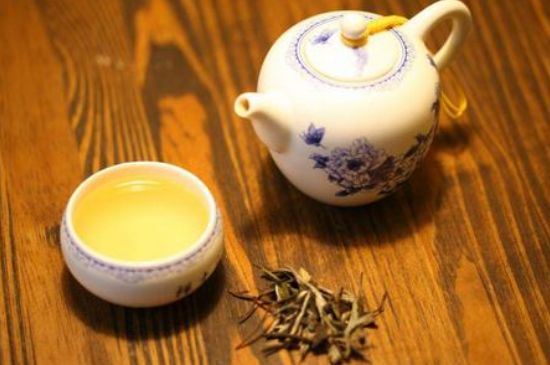 什么茶葉容易放香精，香精茶有什么危害？