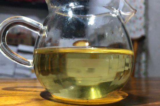 香精茶喝多了會(huì)怎么樣，茶葉加香精有什么害處？