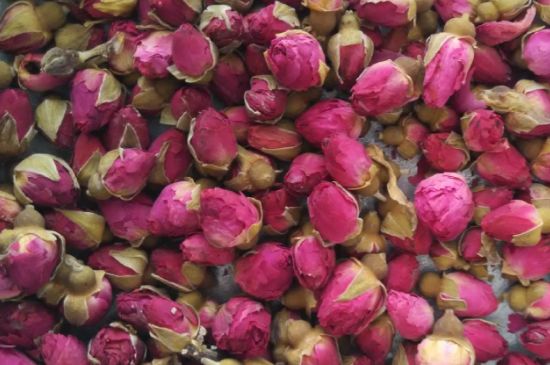 玫瑰花茶的功效與作用，堅持喝一個月玫瑰花茶會怎樣？