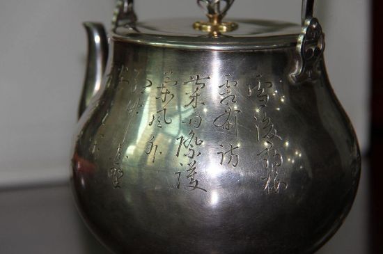銀壺泡茶后為什么會變黑，銀壺內膽發(fā)黑怎么辦