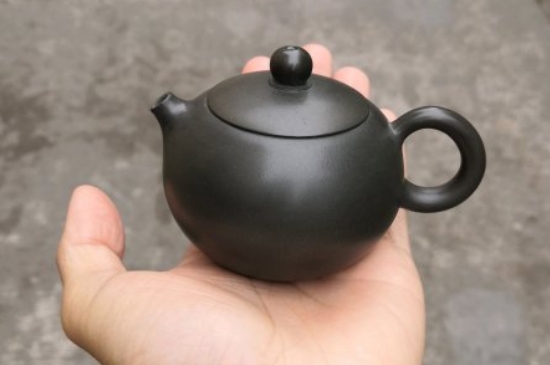 泡茶用坭興陶和紫砂壺哪個好，紫砂壺比坭興陶壺好嗎？