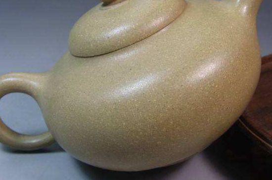一把真正的本山綠泥壺最低多少錢(qián)，什么價(jià)格能買(mǎi)到本山綠泥紫砂壺？