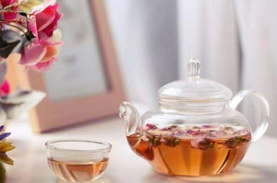 玫瑰花泡茶祛斑要多久見(jiàn)效，喝玫瑰花茶多久能祛斑？