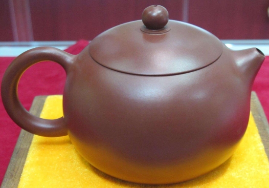 宜興紫砂壺四大經(jīng)典壺型叫什么，傳統(tǒng)紫砂四大名壺介紹