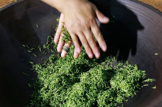 茶葉怎么炒制才香，怎樣炒茶葉更香？