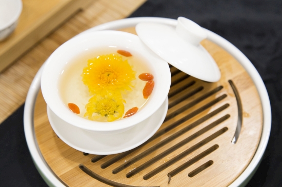 菊花茶天天喝行嗎，每天喝菊花泡茶喝好嗎？