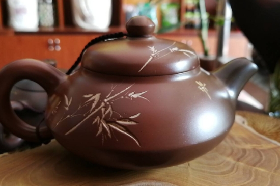 坭興陶主要泡什么茶，廣西坭興陶壺適合泡哪些茶？