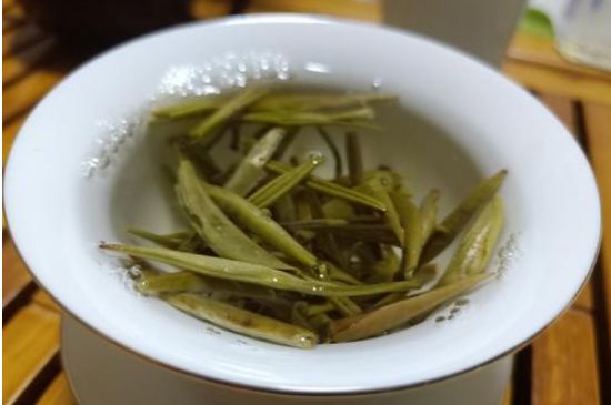 茉莉銀針屬于什么茶，茉莉銀針適合什么人喝？