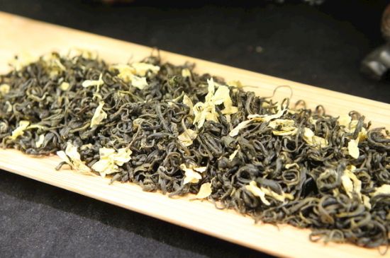 炒花飄雪是什么茶，花茶炒花是什么意思