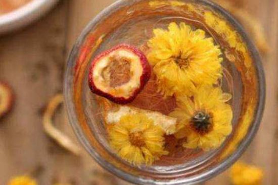 祛濕氣雙花茶，喝什么花茶祛濕氣排毒養(yǎng)顏