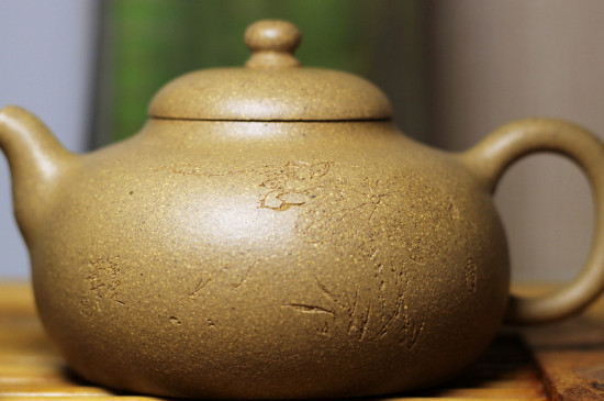 朱泥壺適合泡紅茶嗎，紅茶適合泡紫泥還是朱泥壺