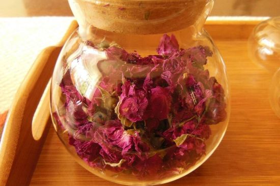 好玫瑰花茶多少錢一斤啊，玫瑰花茶價(jià)格多少錢合理？