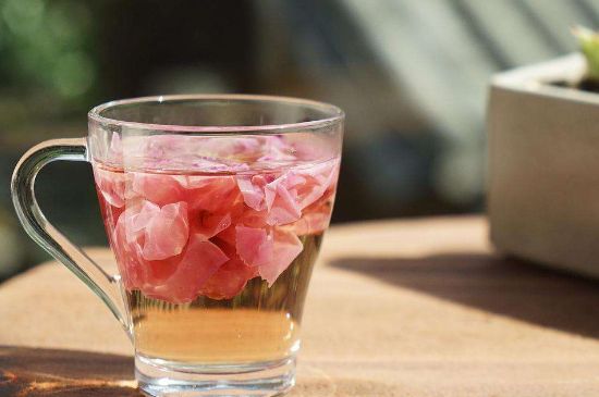 玫瑰花茶和什么搭配好，玫瑰花茶的搭配大全！