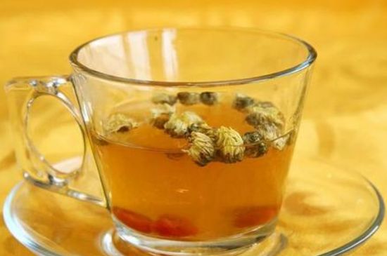 菊花茶的最佳搭配有哪幾樣，菊花茶和什么搭配喝效果好？