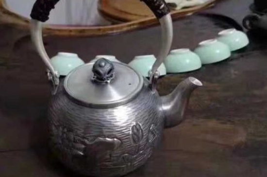 常見的七大材質(zhì)的茶具優(yōu)缺點，用什么材質(zhì)的茶具泡茶最好？