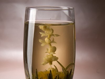 女孩喝茉莉茶的好處，茉莉花茶女生喝好嗎？
