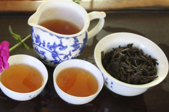 大紅袍四大品種有哪些，大紅袍的種類和著名品種特點(diǎn)介紹
