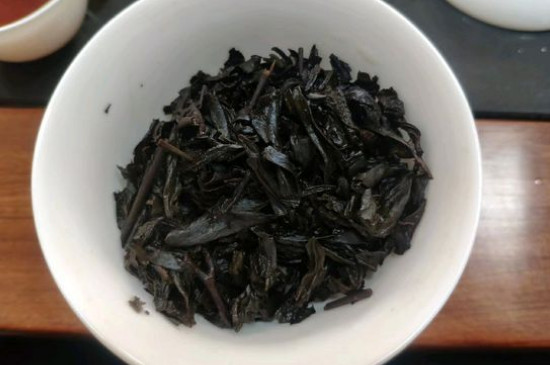 大紅袍煙熏味是好茶嗎，能不能喝對人體有壞處嗎