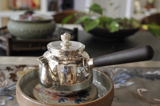 黑茶用什么壺煮最好，黑茶用什么煮效果好？