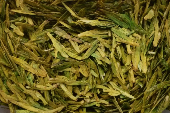 西湖龍井茶毫和發(fā)霉區(qū)別圖片，長(zhǎng)霉的龍井茶葉會(huì)是什么樣？