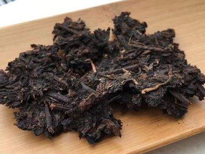 黑茶的功效與作用，長期喝黑茶有什么功效？