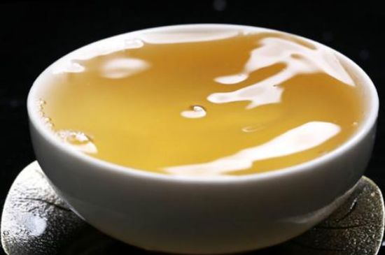 綠茶加重濕氣？濕氣體質寒的人能喝綠茶嗎