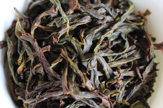 蜜蘭香和鴨屎香區(qū)別，鳳凰單樅鴨屎香vs蜜蘭香圖片對(duì)比