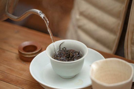 為什么喝巖茶看不起別的茶，喝巖茶的看不上所有茶類？