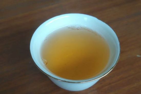 黑茶排濕毒的身體表現(xiàn)，喝黑茶排毒反應(yīng)癥狀