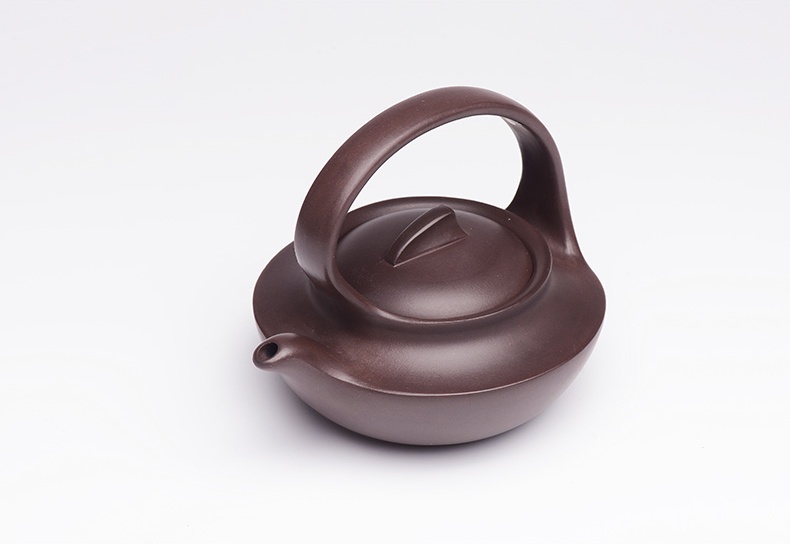 提梁精美紫砂壺，創(chuàng)意手工紫砂壺